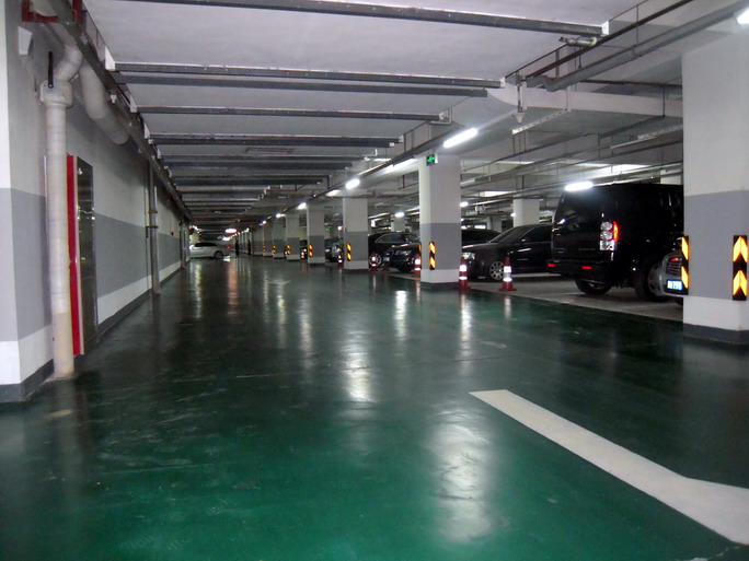 怡禾国际中心公寓及光华路SOHO地下停车场